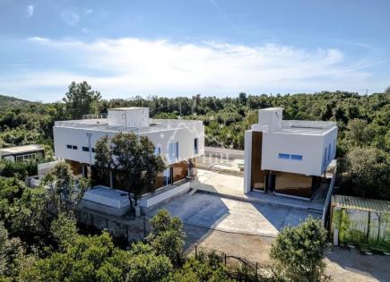 Haus für 1 100 000 euro in Krimovica, Montenegro