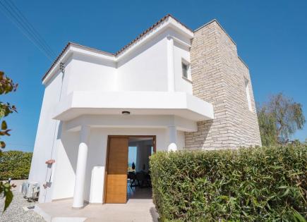 Haus für 3 500 euro pro Monat in Paphos, Zypern