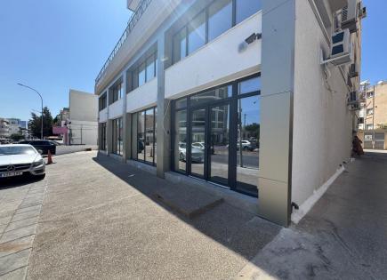 Office for 7 900 euro per month in Mesa Geitonia, Cyprus