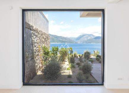 Villa for 1 800 000 euro in Krasici, Montenegro