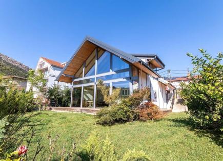 House for 560 000 euro in Tivat, Montenegro