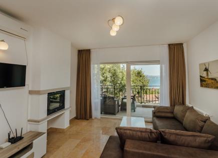 Piso para 170 000 euro en Kamenari, Montenegro