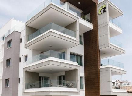 Apartment for 780 000 euro in Mesa Geitonia, Cyprus