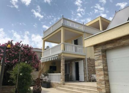 Haus für 320 000 euro in Dobra Voda, Montenegro
