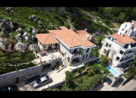 House for 855 000 euro in Kostanjica, Montenegro