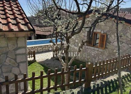 Hotel for 599 000 euro in Markovici, Montenegro