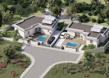 Bungalow for 300 000 euro in Limassol, Cyprus