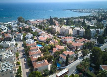 Villa for 2 700 000 euro in Limassol, Cyprus
