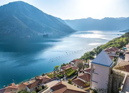 Wohnung für 443 000 euro in Kotor, Montenegro
