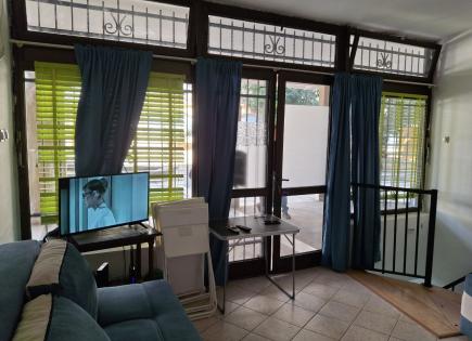 Oficina para 200 000 euro en Budva, Montenegro