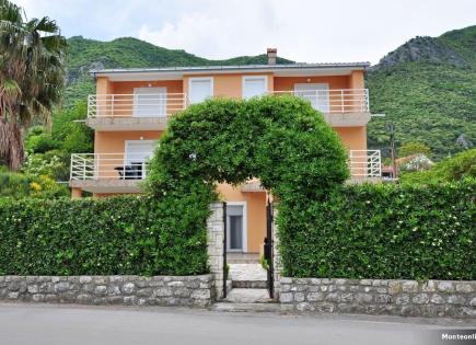 Haus für 1 250 000 euro in Kotor, Montenegro