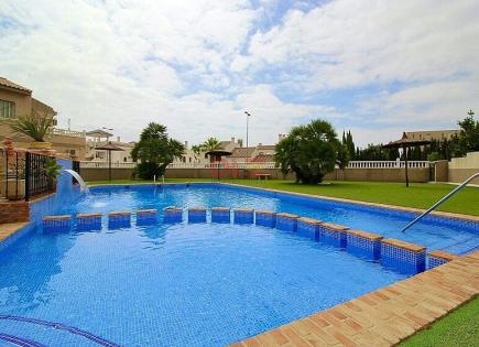 Bungalow for 149 500 euro in Orihuela Costa, Spain