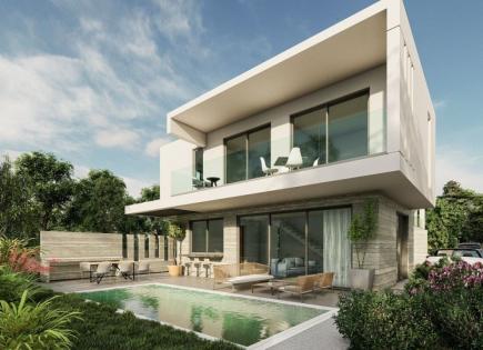 Villa for 750 000 euro in Paphos, Cyprus