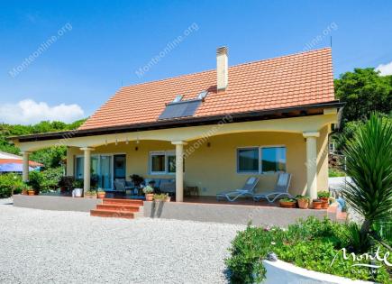House for 580 000 euro in Budva, Montenegro