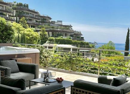 Flat for 1 050 000 euro in Budva, Montenegro