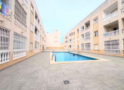Piso para 95 000 euro en Torrevieja, España