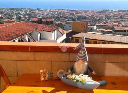 Appartamento per 32 000 euro a Scalea, Italia