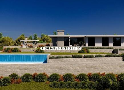 Villa for 1 700 000 euro in Paphos, Cyprus