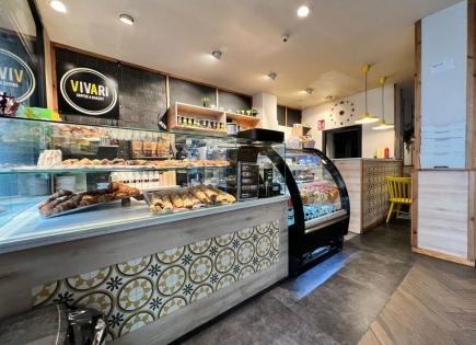 Propiedad comercial para 380 000 euro en Sabadell, España