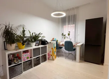 Wohnung für 198 000 euro in Budva, Montenegro