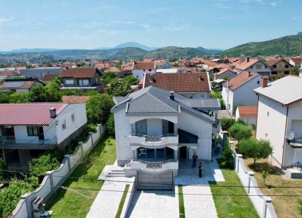 Villa für 3 500 euro pro Monat in Podgorica, Montenegro