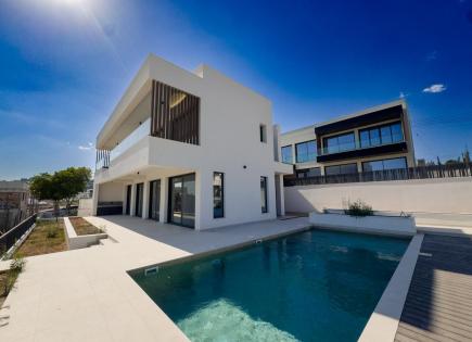 Maison pour 2 000 000 Euro à Agios Athanasios, Chypre
