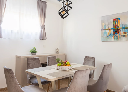 Piso para 260 000 euro en Przno, Montenegro