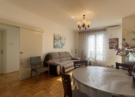 Piso para 230 000 euro en Becici, Montenegro