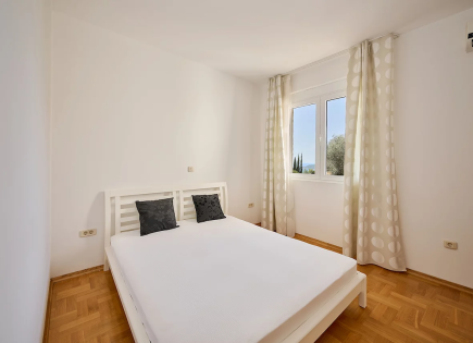 Piso para 160 000 euro en Becici, Montenegro
