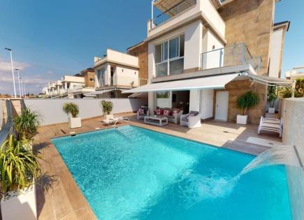 Villa pour 650 000 Euro à Torrevieja, Espagne