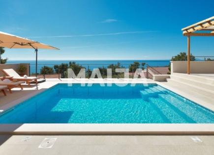 Villa for 1 500 000 euro on Hvar, Croatia