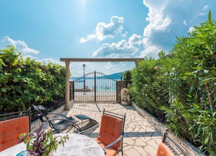 Haus für 525 000 euro in Baosici, Montenegro
