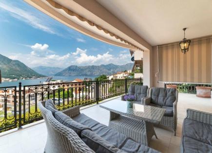 Apartamento para 380 000 euro en Dobrota, Montenegro