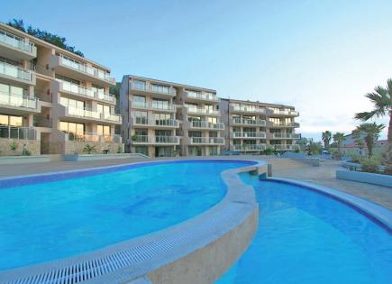 Apartamento para 149 000 euro en Przno, Montenegro