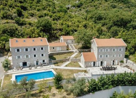 Villa pour 3 950 000 Euro à Prcanj, Monténégro
