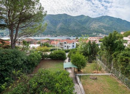 Haus für 580 000 euro in Dobrota, Montenegro