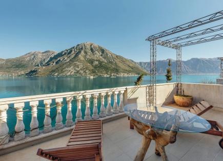 Apartment for 350 000 euro in Kostanjica, Montenegro