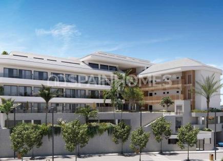 Apartment for 462 000 euro in Fuengirola, Spain