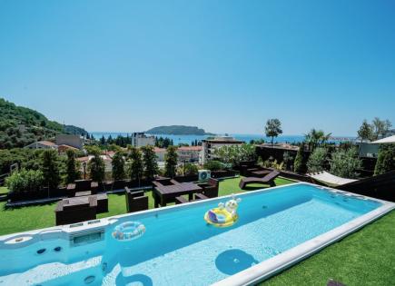 Penthouse für 4 500 euro pro Monat in Budva, Montenegro
