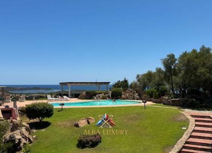 Villa pour 2 500 000 Euro à San Teodoro, Italie