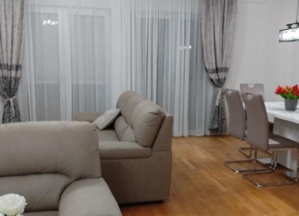 Appartamento per 280 000 euro in Montenegro