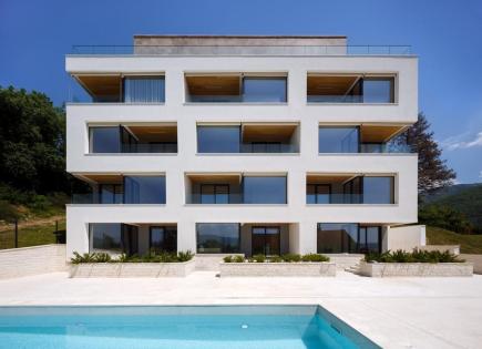 Apartment für 440 000 euro in Tivat, Montenegro