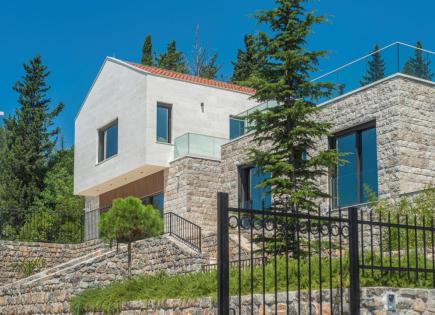 Villa pour 3 000 000 Euro à Tivat, Monténégro