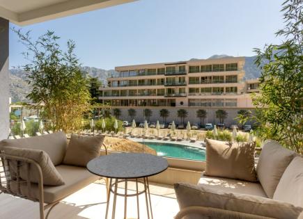 Apartment for 408 000 euro in Stoliv, Montenegro