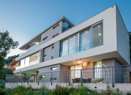Villa für 895 000 euro in Kavač, Montenegro
