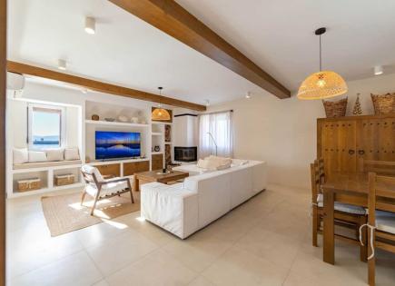 Villa für 950 000 euro in Bijela, Montenegro