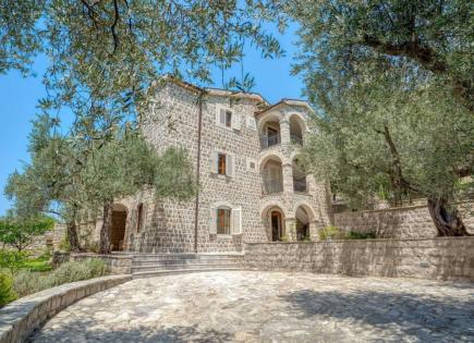 Villa para 2 850 000 euro en Rezevici, Montenegro