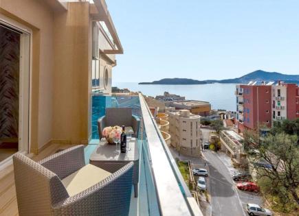 Apartment for 450 000 euro in Przno, Montenegro