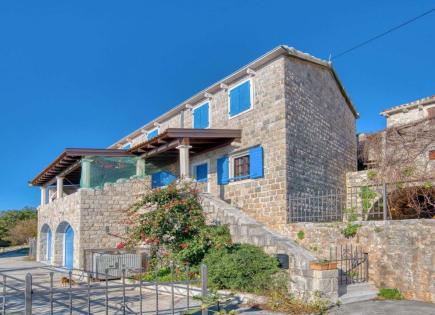 Villa per 1 350 000 euro a Rezevici, Montenegro