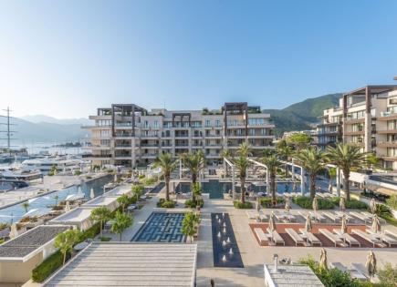 Apartment für 2 000 000 euro in Tivat, Montenegro